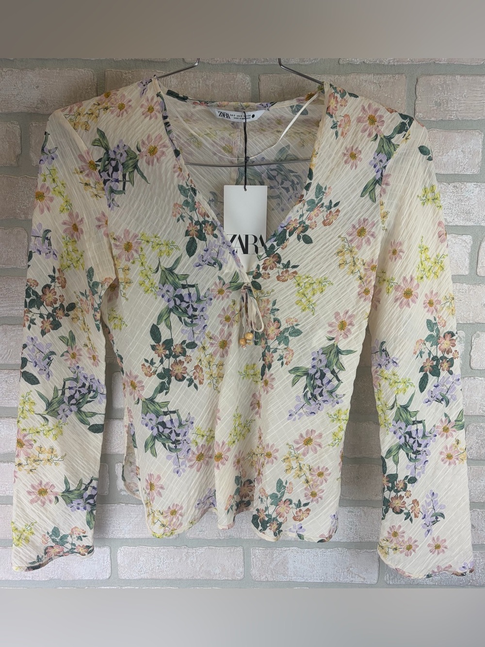 Zara Cream Floral Tie-Front Blouse Small